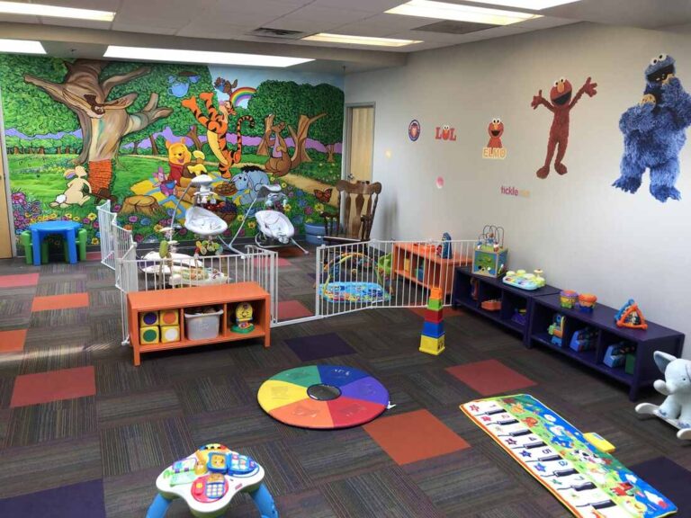 How to Successfully Run a Gym with Childcare